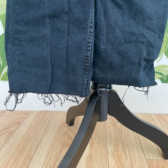 Zara Black Cropped Denim Jeans - Picture 2 of 4